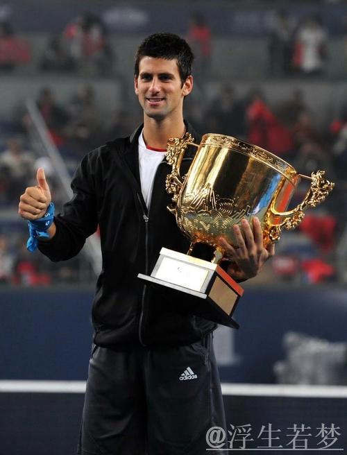 19岁新星称雄迈阿密 德约冲击百冠再度折戟 19岁新星称雄迈阿密 德约冲击百冠再度折戟